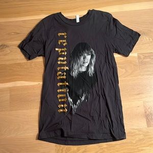 Taylor Swift Reputation Concert Merch